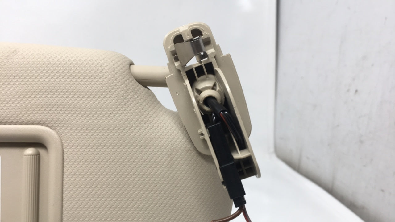 2010 Audi A4 Sun Visor Shade Replacement Passenger Right Mirror Fits OEM Used Auto Parts