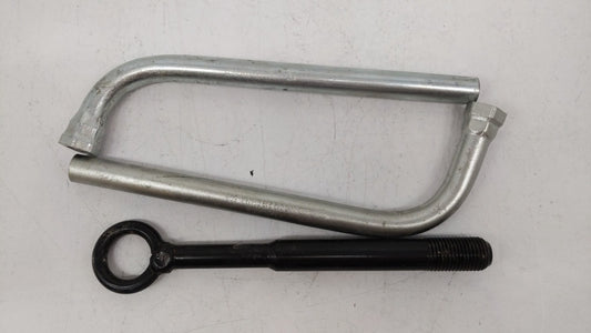 2010 Audi A4 Lug Nug Tools 200006