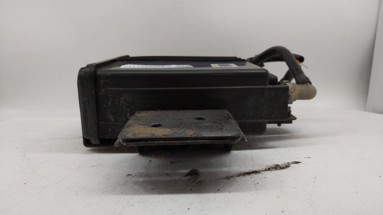 2006 Chevrolet Tahoe Fuel Vapor Charcoal Canister 200007
