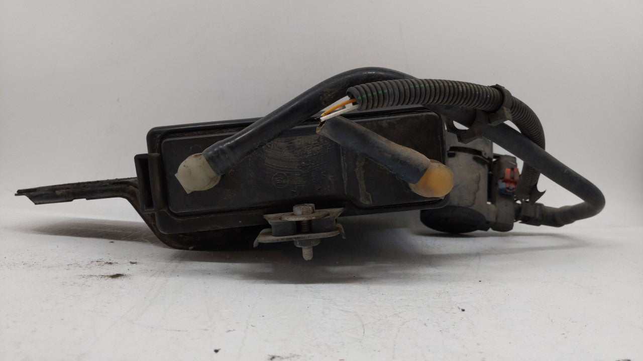 2006 Chevrolet Tahoe Fuel Vapor Charcoal Canister 200007