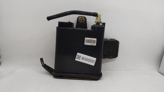 2005 Cadillac Escalade Esv Fuel Vapor Charcoal Canister 200008