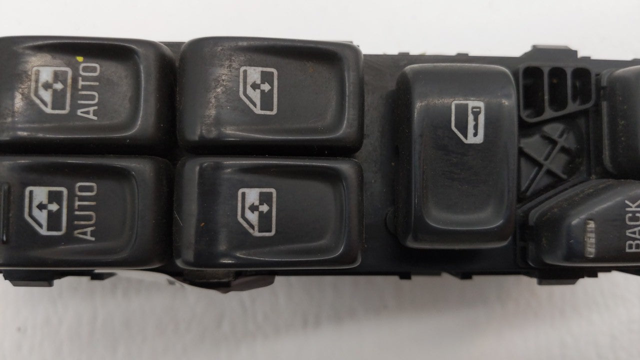 2005-2005 Buick Rainier Driver Left Door Master Power Window Switch 200017