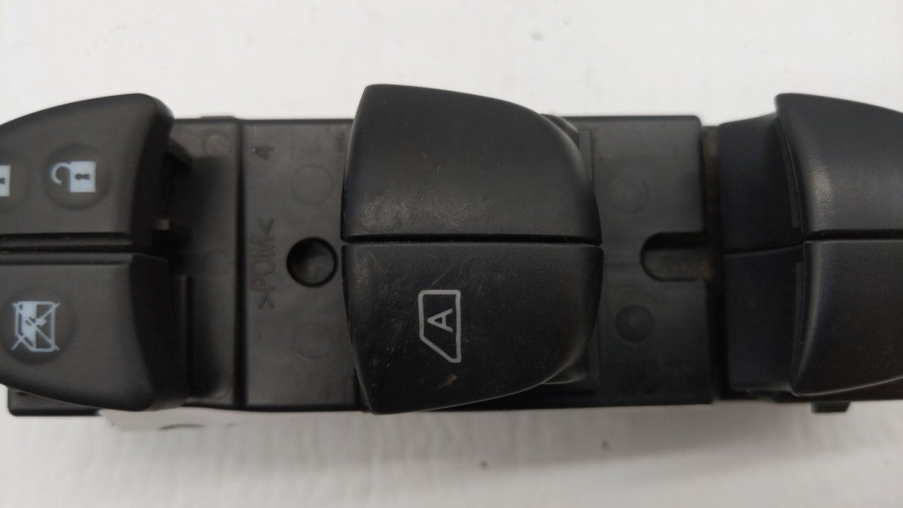 2014-2019 Nissan Rogue Driver Left Door Master Power Window Switch 200023