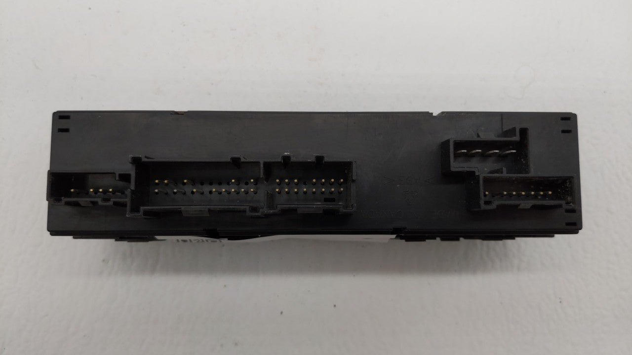 2004-2004 Buick Rainier Driver Left Door Master Power Window Switch 200051