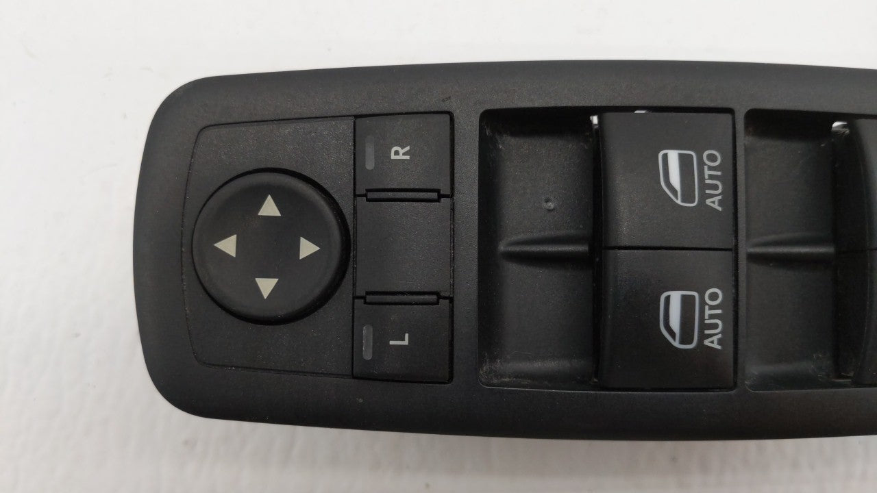 2012 Chrysler Town &amp Country Driver Left Door Master Power Window Switch 200053