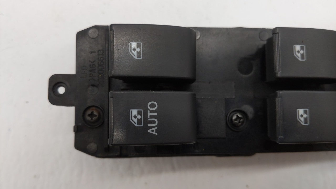 2008-2010 Saturn Vue Driver Left Door Master Power Window Switch 200058